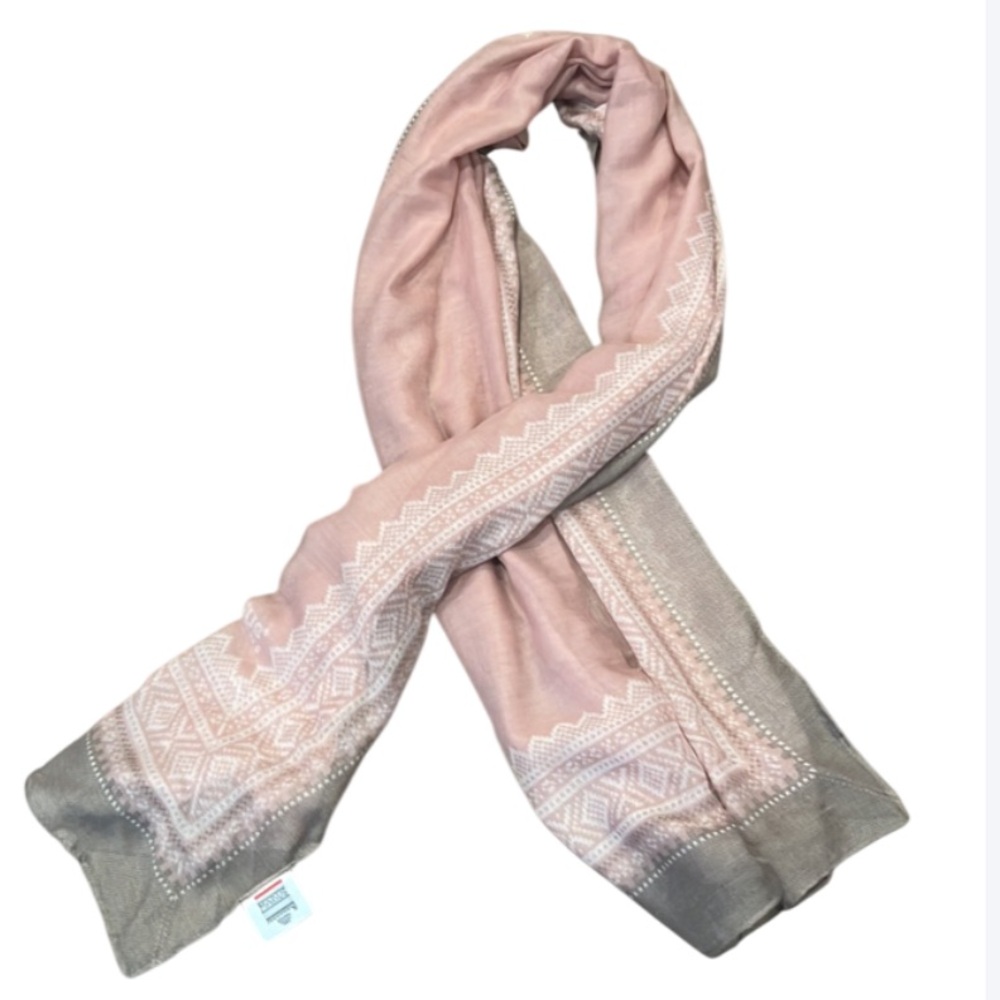 Marius by Brodrene Flaaronning Decorative Pink and Grey Scarf Norwegian